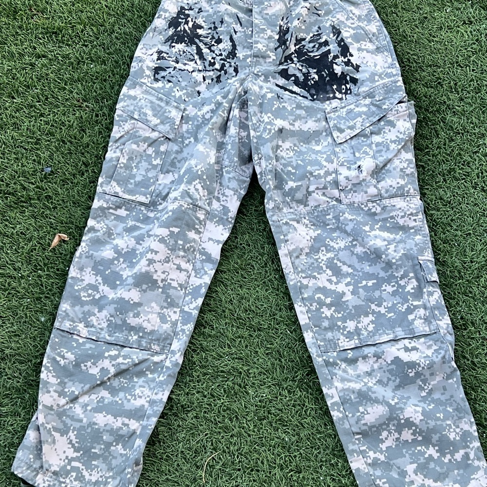 Levi's Gray Camouflage Cargo Pants